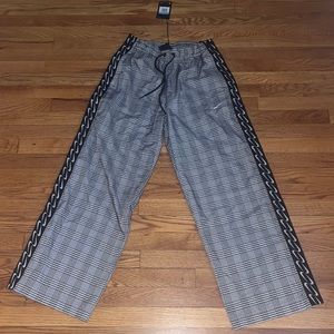 Nike Snap Windbreaker Pants